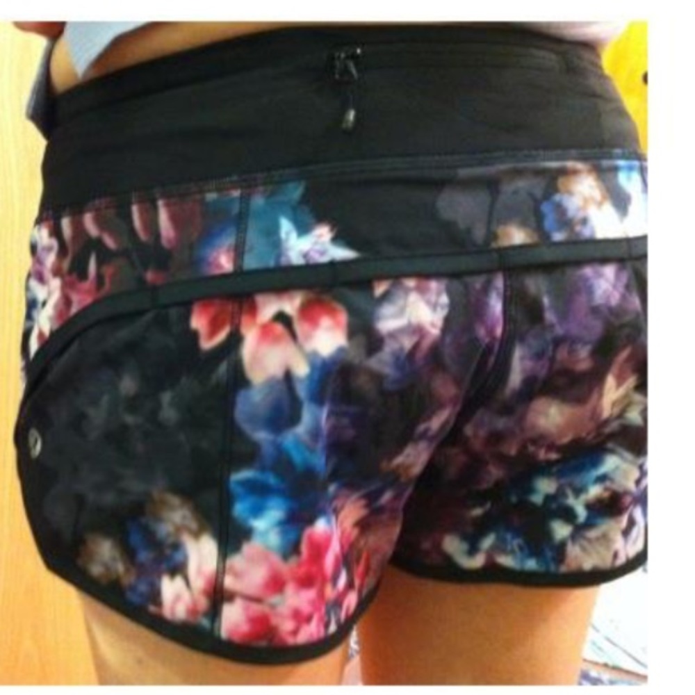 🌸Lululemon Speed Shorts-Spring Has Sprung🌸 - Picture 2 of 12